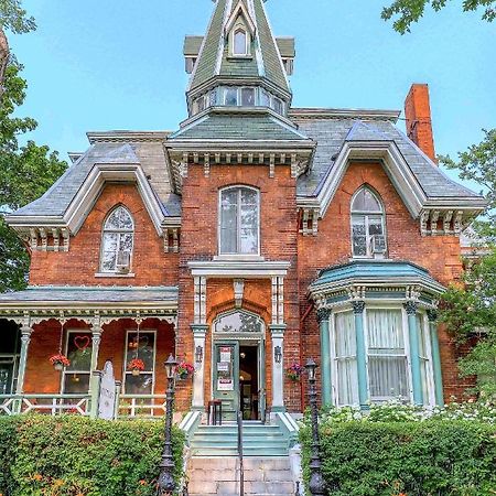Hochelaga Inn Κίνγκστον Εξωτερικό φωτογραφία
