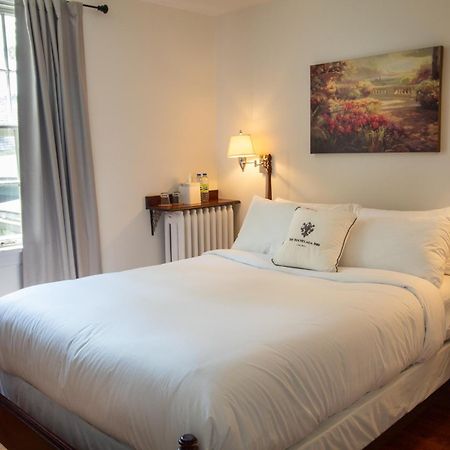 Hochelaga Inn Κίνγκστον Εξωτερικό φωτογραφία