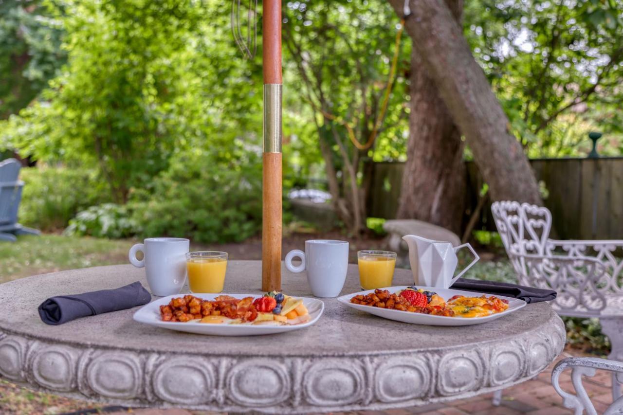 Hochelaga Inn Κίνγκστον Εξωτερικό φωτογραφία