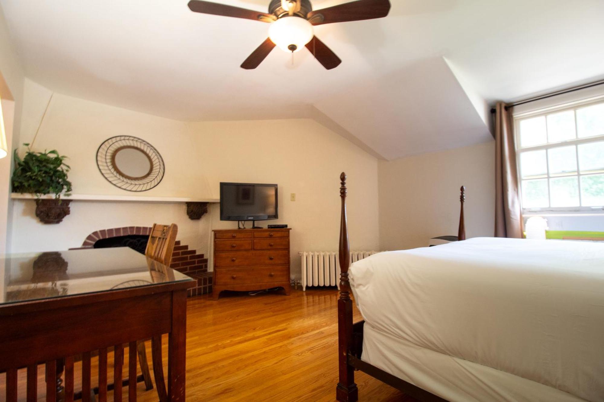 Hochelaga Inn Κίνγκστον Δωμάτιο φωτογραφία